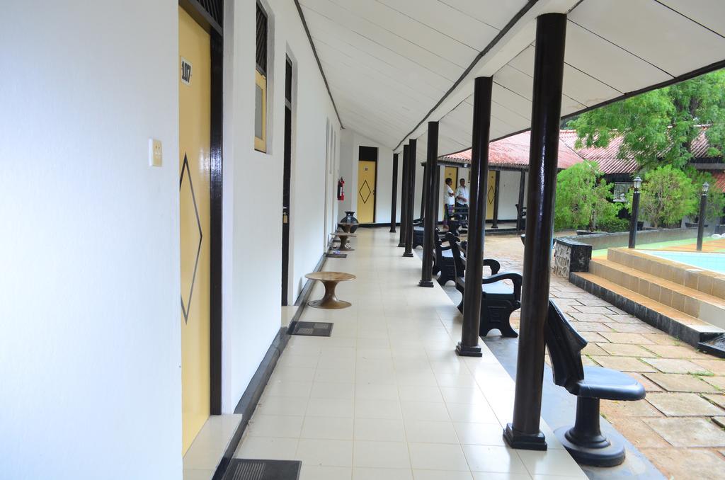 Jayasinghe Holiday Resort Kataragama Exterior foto
