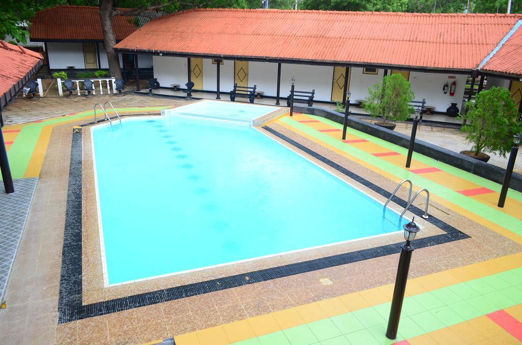 Jayasinghe Holiday Resort Kataragama Exterior foto