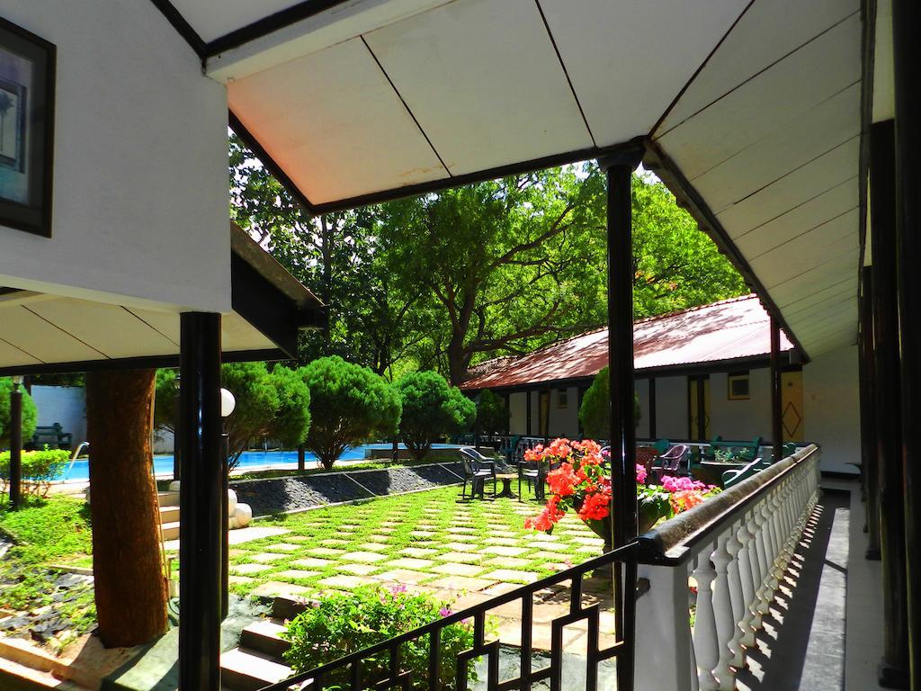 Jayasinghe Holiday Resort Kataragama Exterior foto